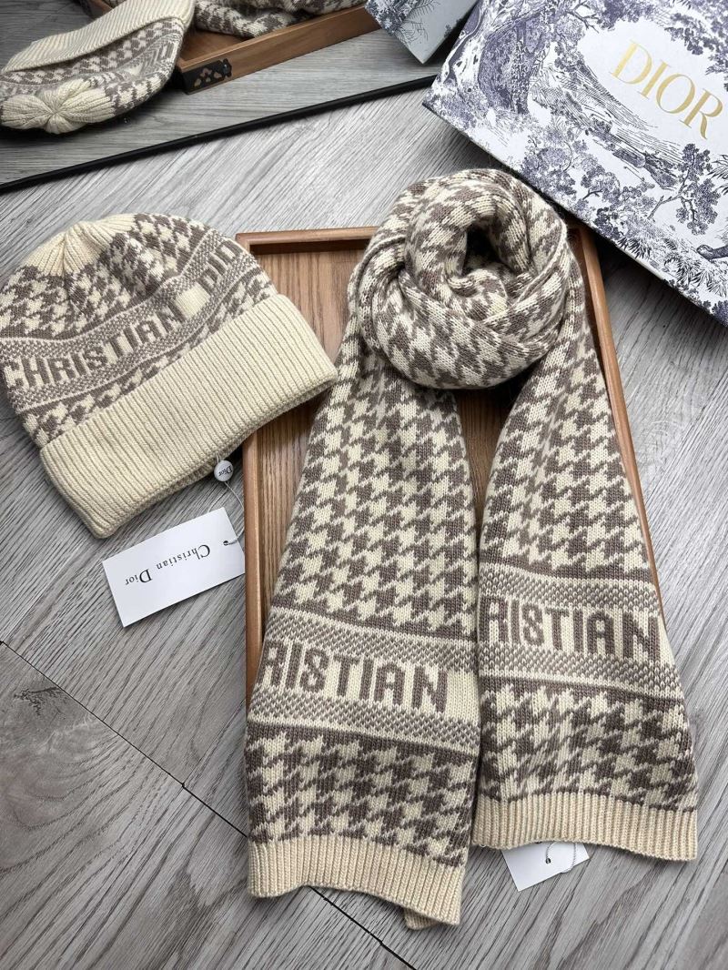 Christian Dior Caps Scarfs